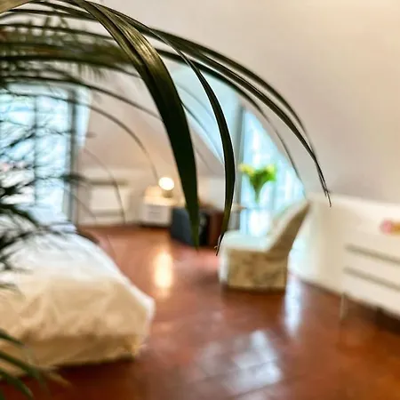 Chateau Le Bas Bleu, Maison D'hotes L'independance : 12p Holiday home Quesnoy-le-Montant