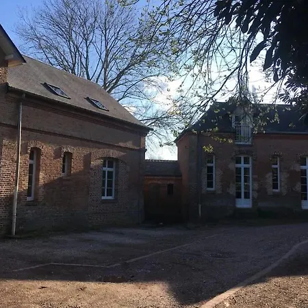 Chateau Le Bas Bleu, Maison D'hotes L'independance : 12p